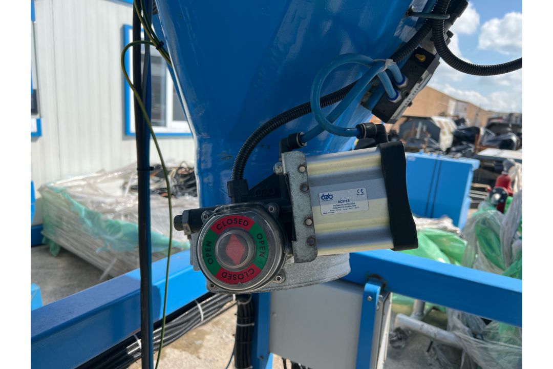 Large Industrial Hopper System No Reserve - Image 6 of 7