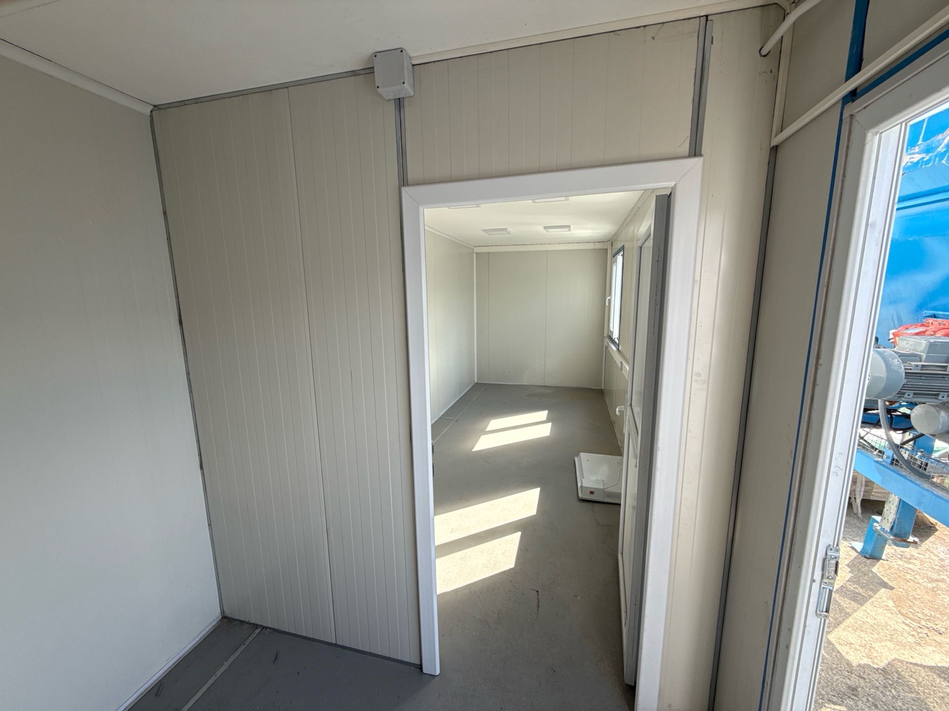 11m Pre Fabricated Building With Toilet Block No Reserve - Image 7 of 22