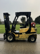 2009, YALE - Gas Powered Forklift Truck (8600 ~ Hours) Container Spec - Triple Mast With Side Shift