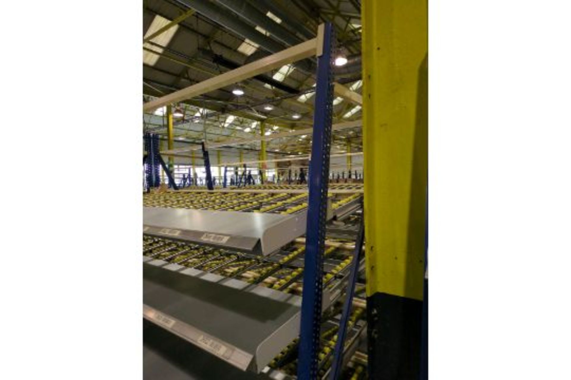181 Bays of Back To Back Flow Racking Consists 224 Frames, 910 Flow Shelves, Dismantled & Palletised - Image 19 of 27