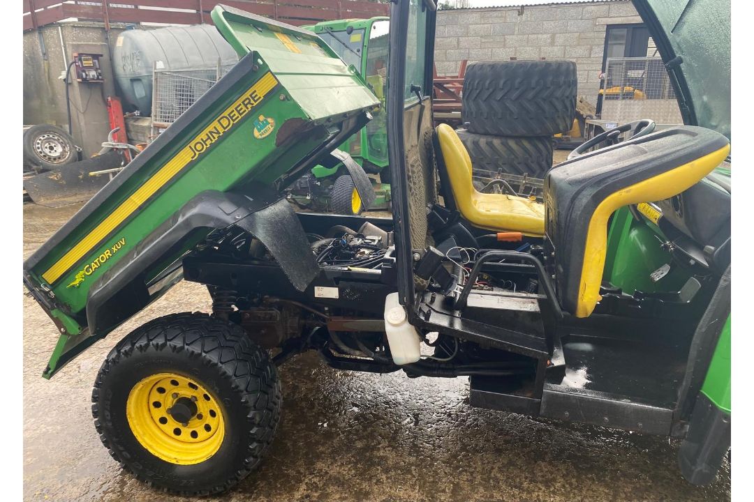 2009 John Deere Gator - Image 6 of 10