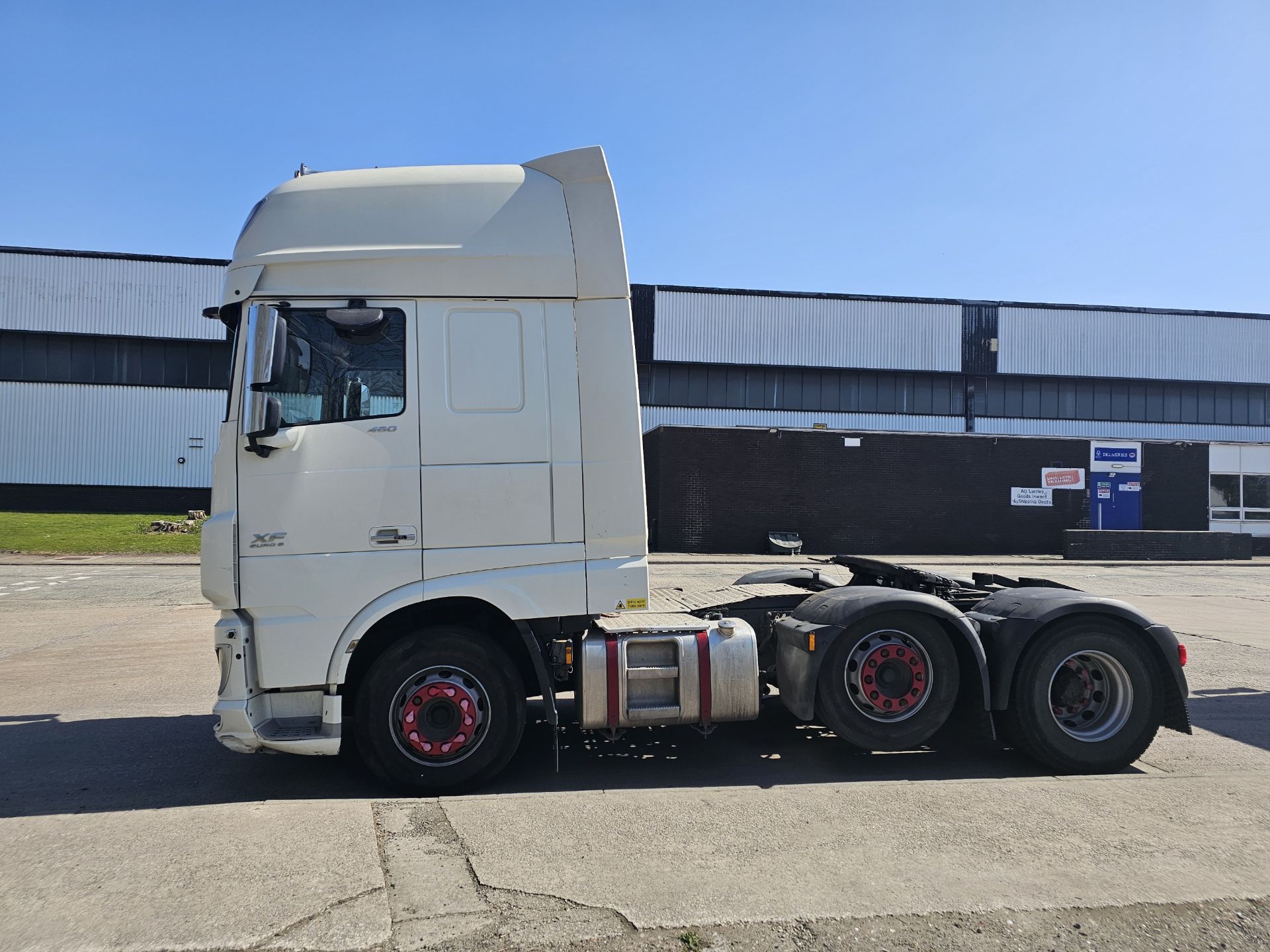 2017 DAF XF 460, 767,000km - Image 2 of 7