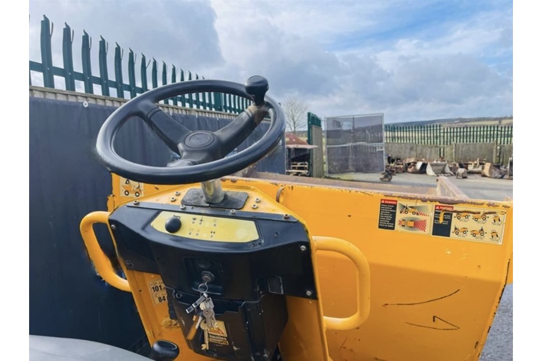 2017 Thwaites Mach 570 3 Tonne Dumper - Image 15 of 26