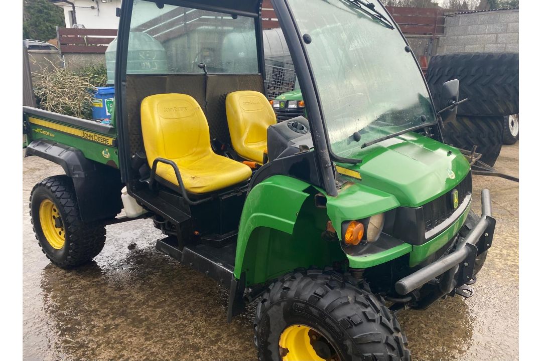 2009 John Deere Gator - Image 3 of 10