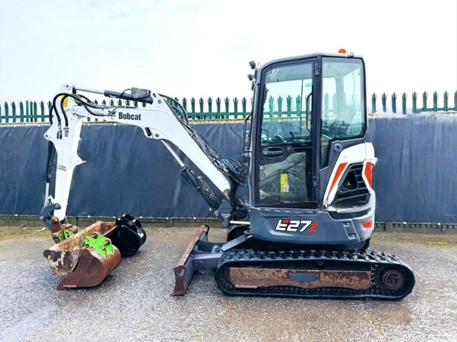 2020 Bobcat E27Z Excavator, ONLY 1531 HOURS, Quick Hitch, 3 Buckets - Image 2 of 26