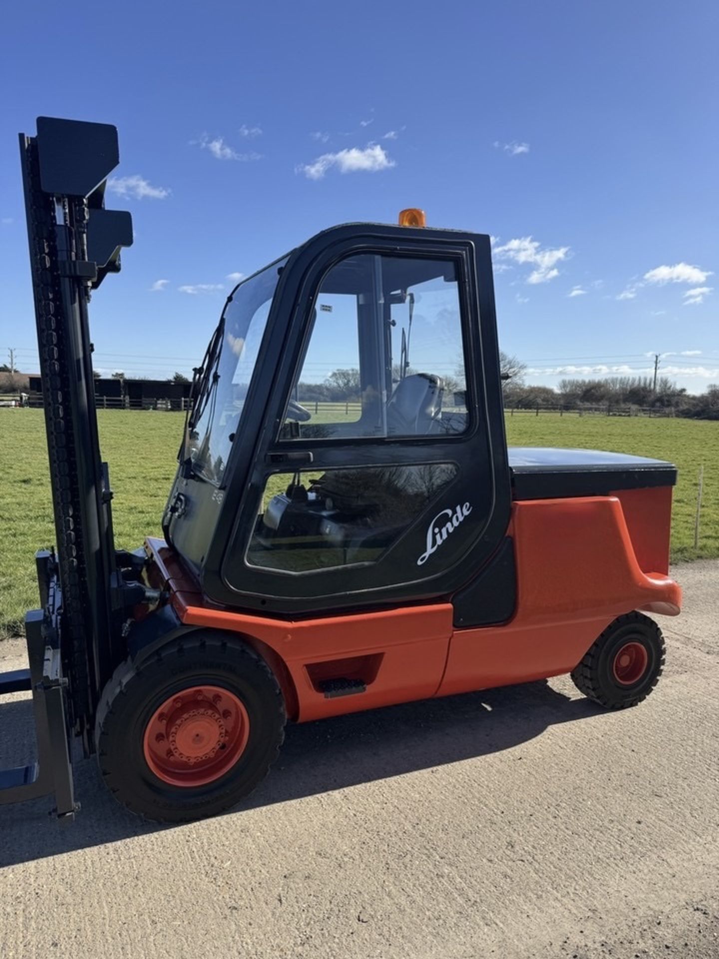 2008 Linde E48 4.8 Tonne Electric Forklift Truck, 10467 Hours, Complete With Charger