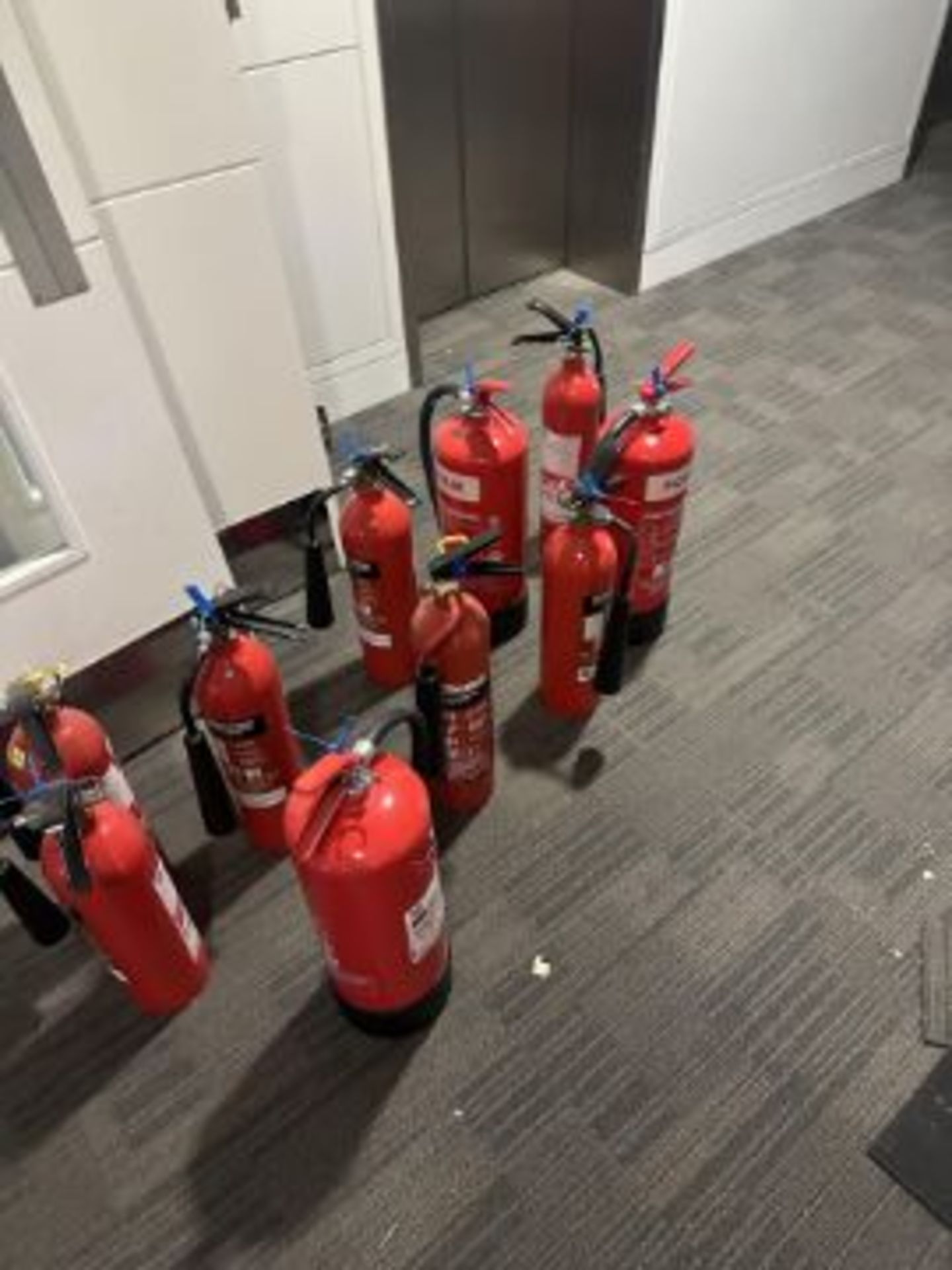 Set of Co2 Fire Extinguisher & Foam Fire Extinguisher On Stand, *No Reserve* - Image 3 of 3