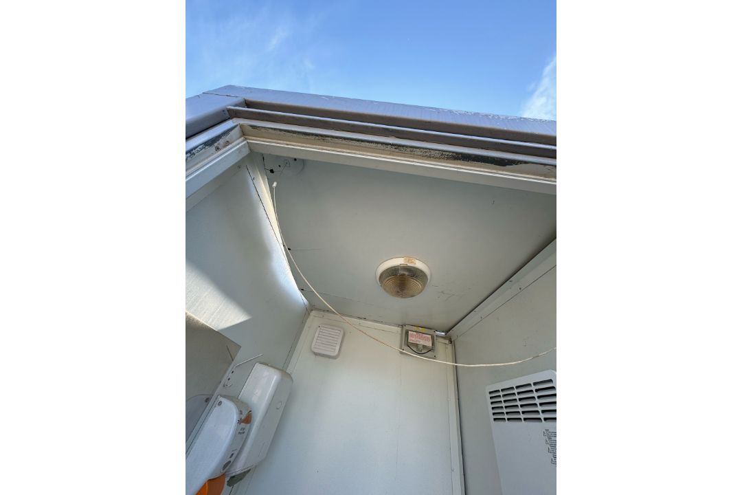 Single Site Toilet Block - Image 4 of 6