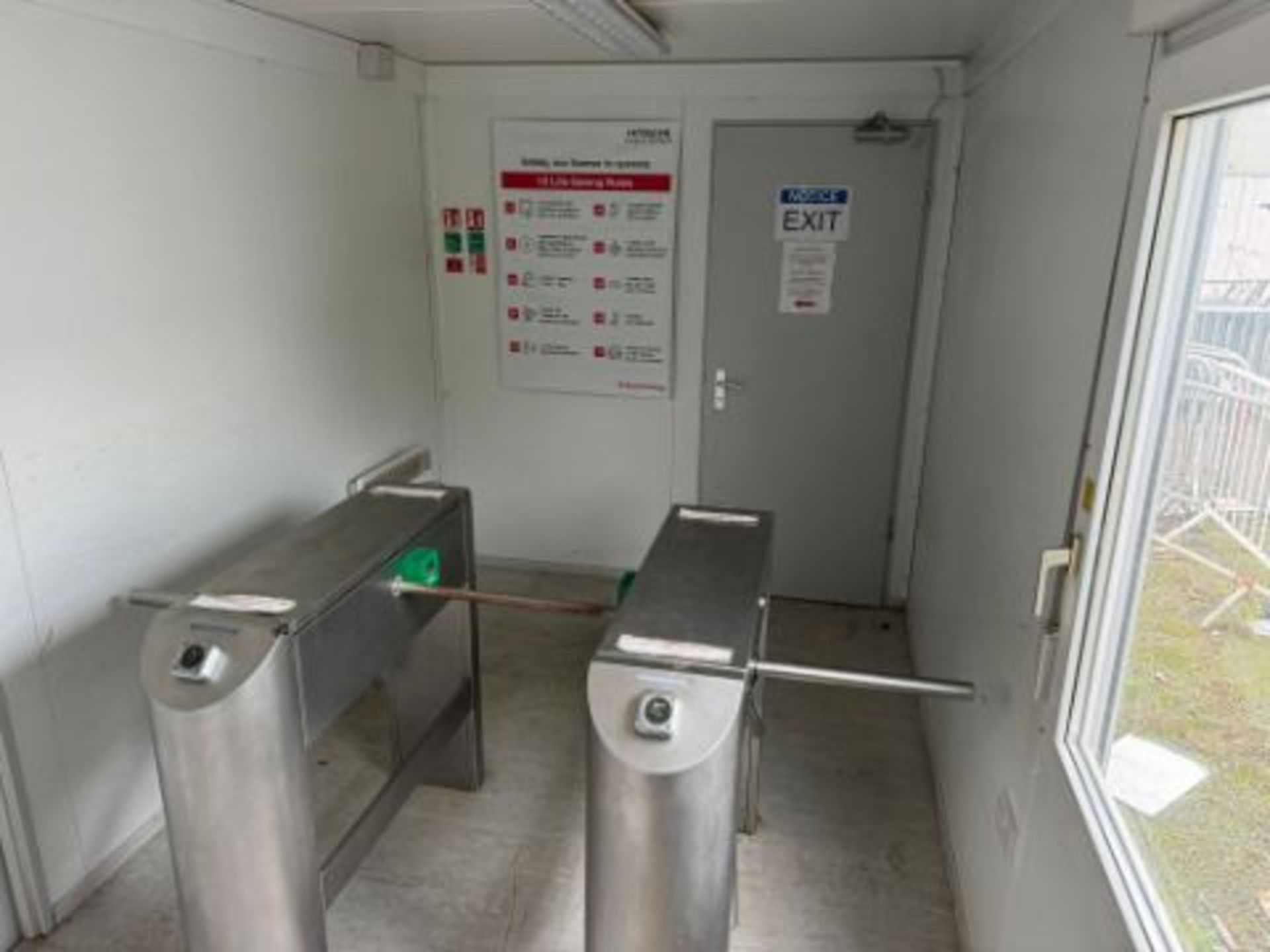 20ft Turnstile Cabin - Delivery Available At Extra Charge - Image 7 of 11