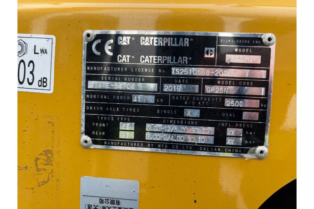2019 Caterpillar GP25NT 2.5 Tonne Gas Forklift Truck Container Spec Low 7366 Hours - Image 13 of 14