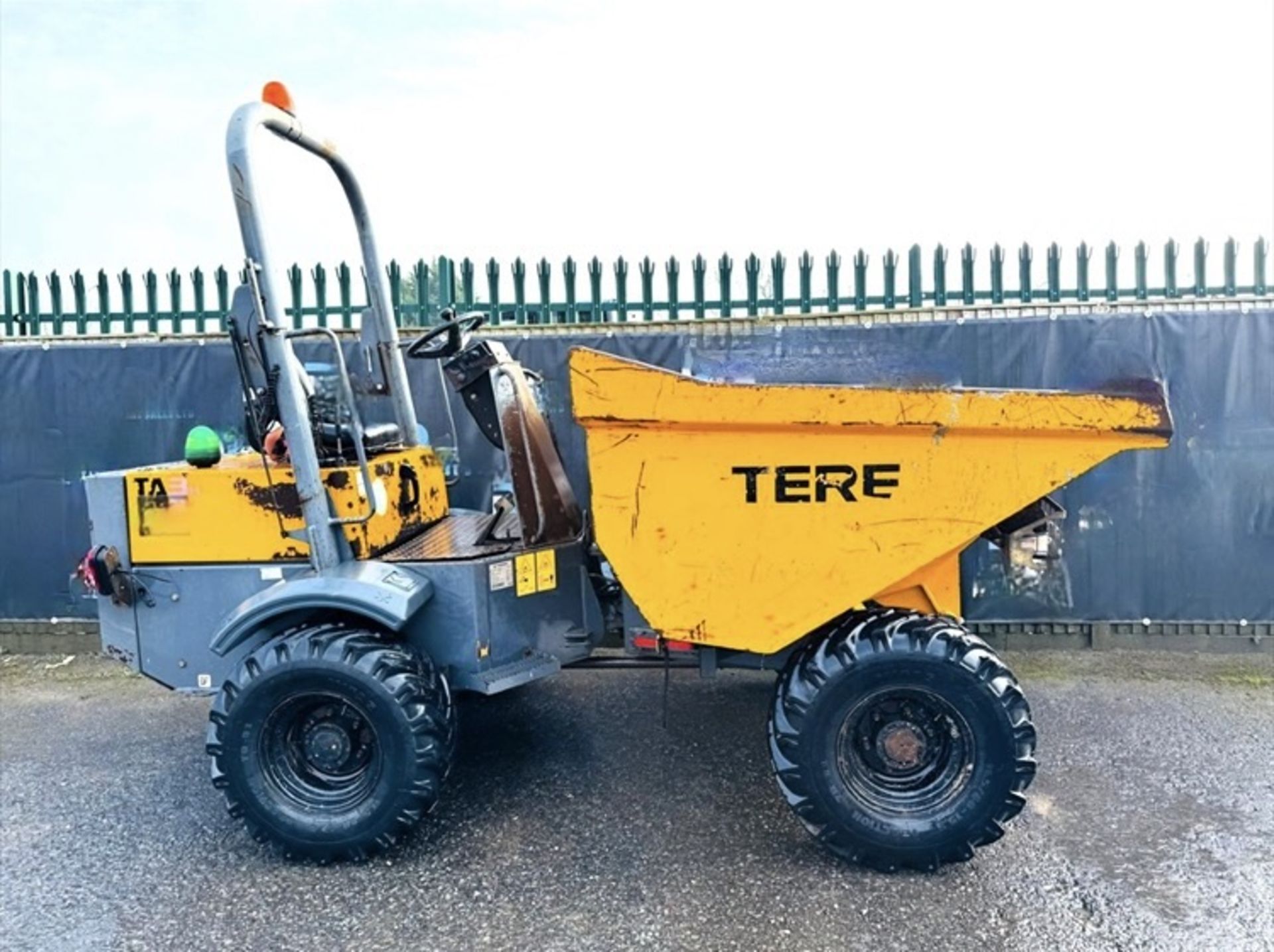 2012 Terex TA3 3 Tonne Dumper, Only 1358 Hours, Site Beacons - Image 4 of 28