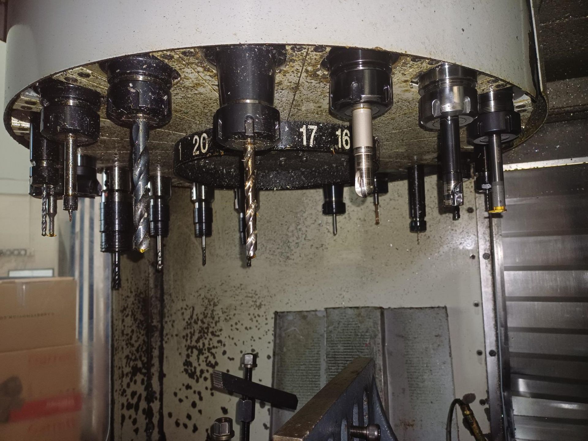 1997, HAAS AUTOMATION - Vertical Mill CNC MACHINE, MODEL OE - Image 9 of 15