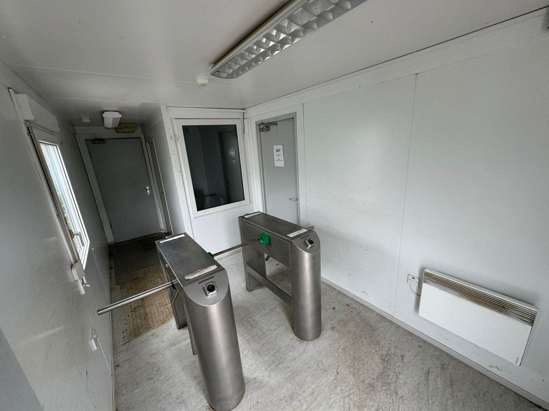 20ft Turnstile Cabin - Delivery Available At Extra Charge - Image 4 of 11