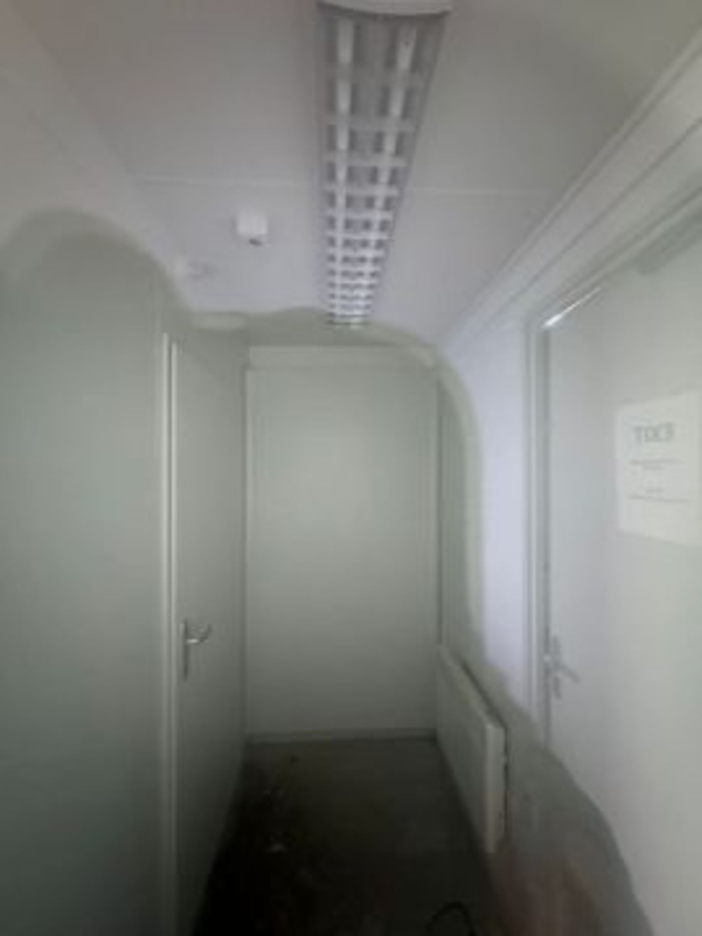 20ft Turnstile Cabin - Delivery Available At Extra Charge - Image 11 of 11