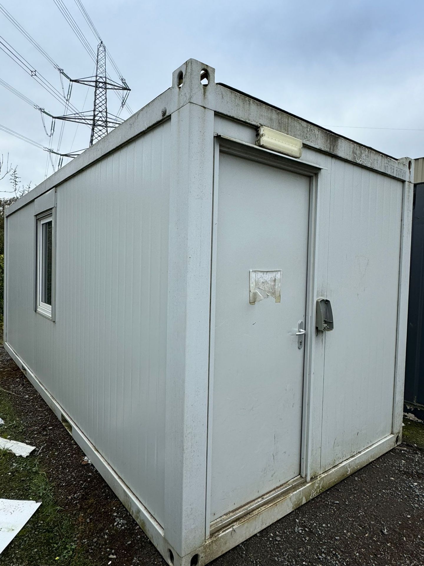 20ft Turnstile Cabin - Delivery Available At Extra Charge - Image 2 of 11
