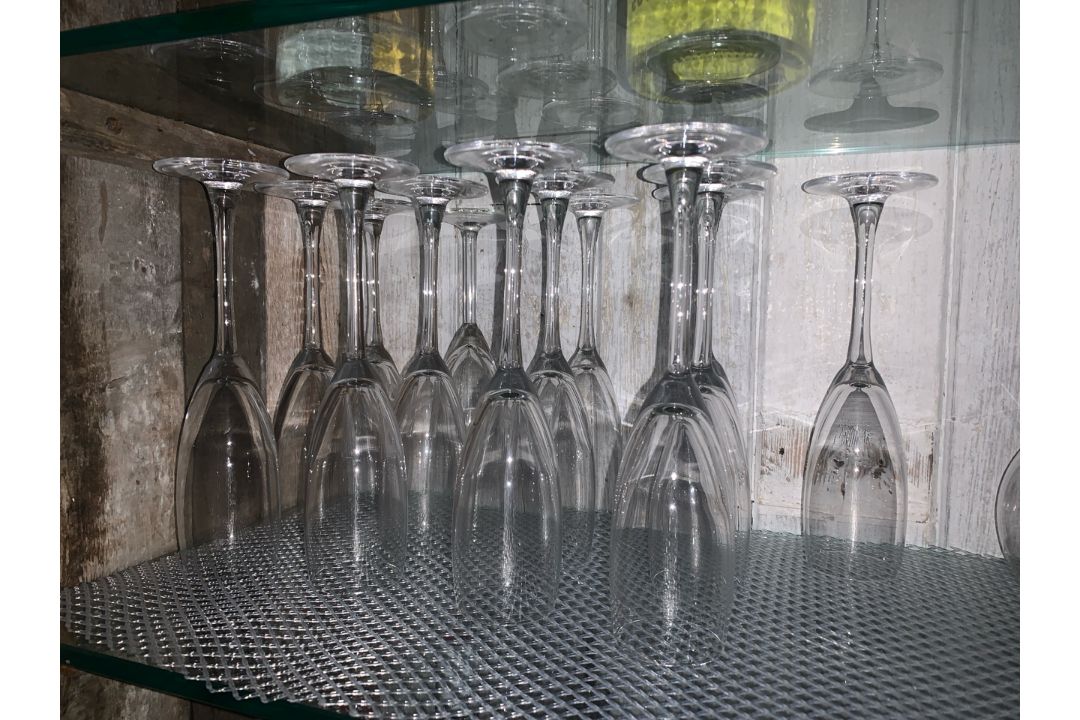 Prosecco Glasses, Approximately 13, No Reserve