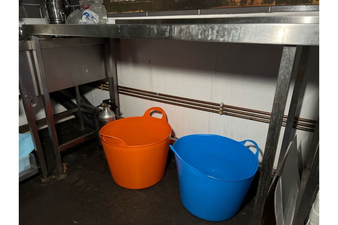 Stainless Steel Counter Top, No Reserve - Image 2 of 3