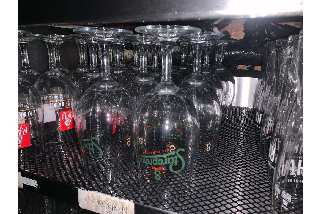 Staropramen Half Pint Glasses, Approximately 15, No Reserve