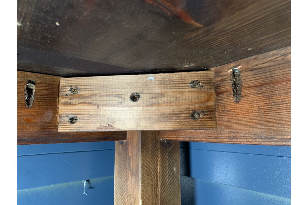 Rustic Dark Oak Rectangular Table, No Reserve - Image 6 of 6