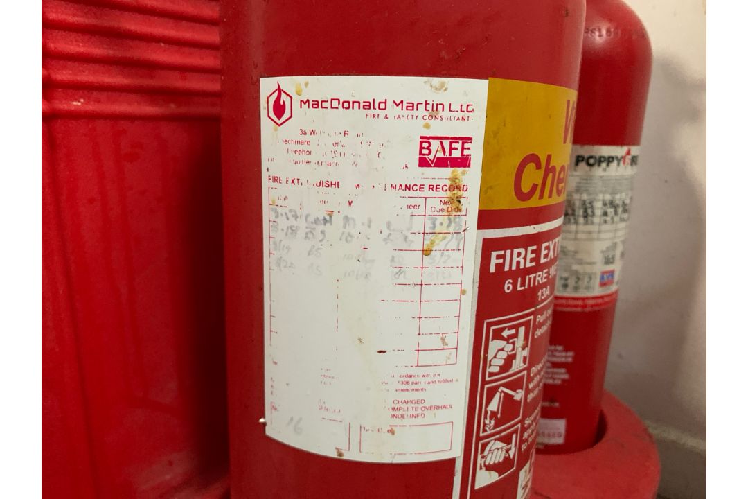 Fire Extinguishers And Stand, No Reserve - Image 4 of 4