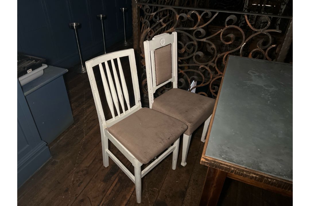 Rustic Table With Chairs, No Reserve - Image 5 of 6