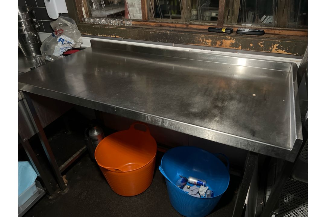 Stainless Steel Counter Top, No Reserve - Image 1 of 3