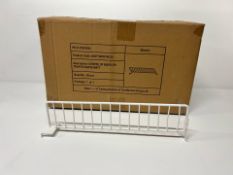 10 Boxes of 40 Eden Centre Wire Risers Traffic White - Brand New, Boxed