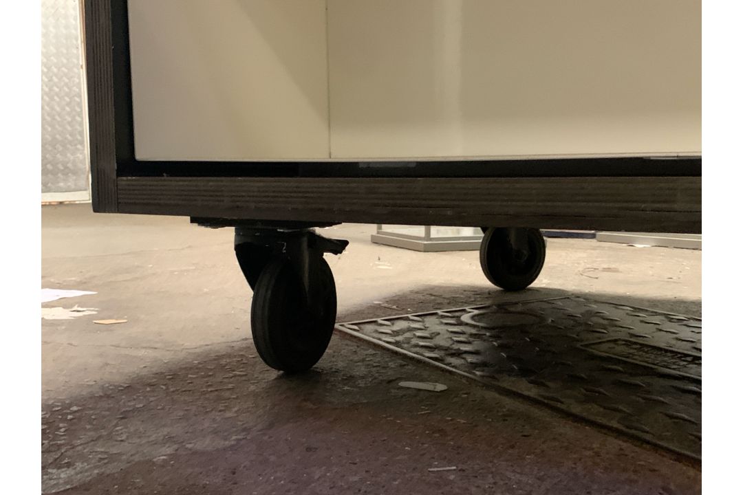 Diesel Wheeled Display Trolley- NO RESERVE - Image 3 of 10