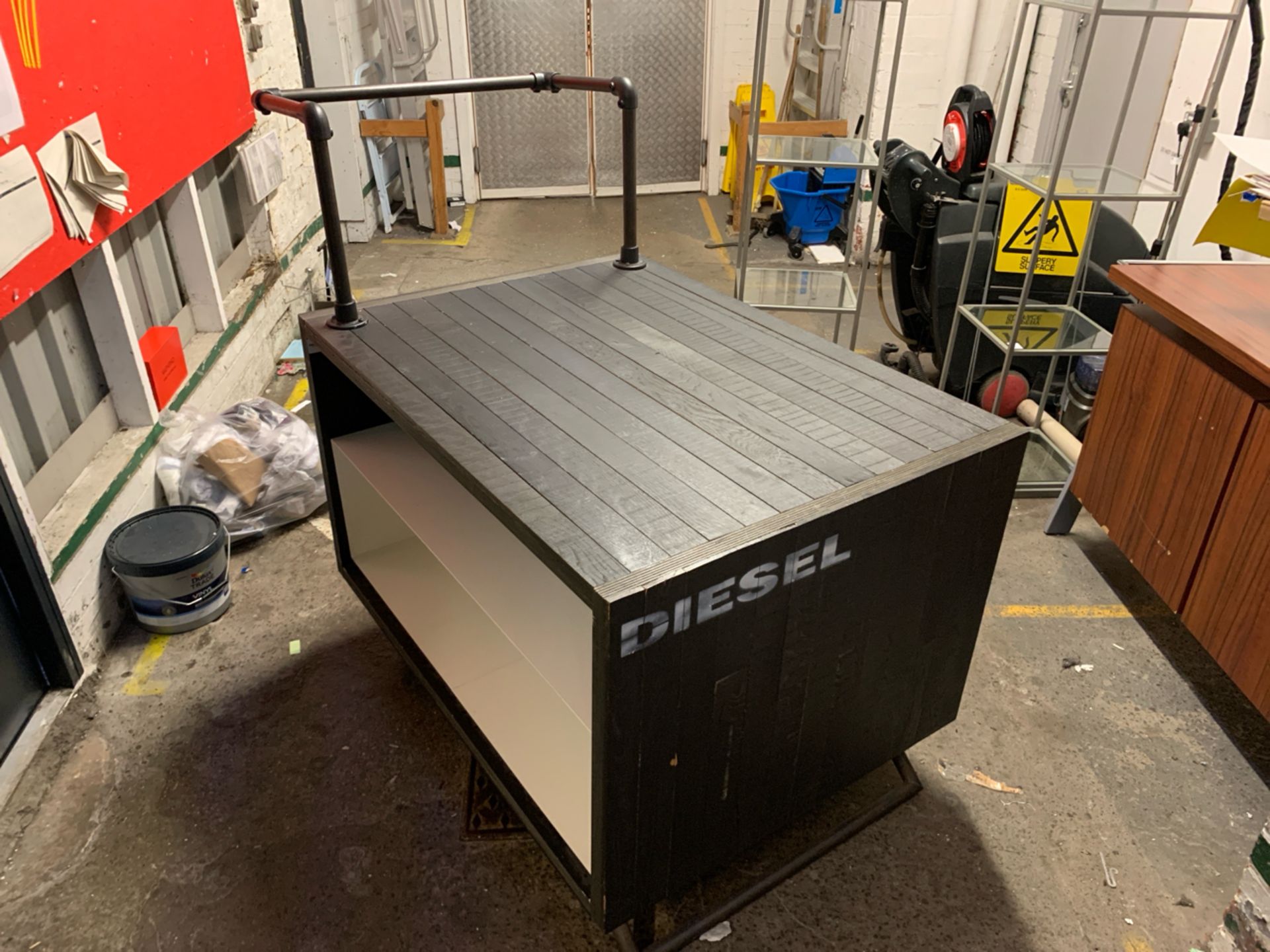 Diesel Wheeled Display Trolley- NO RESERVE - Image 7 of 10