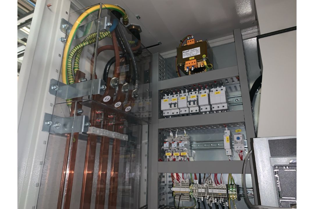 Daikin Centrifugal Compressor Chiller - Image 14 of 27