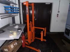 Titan JTB Manual Forklift