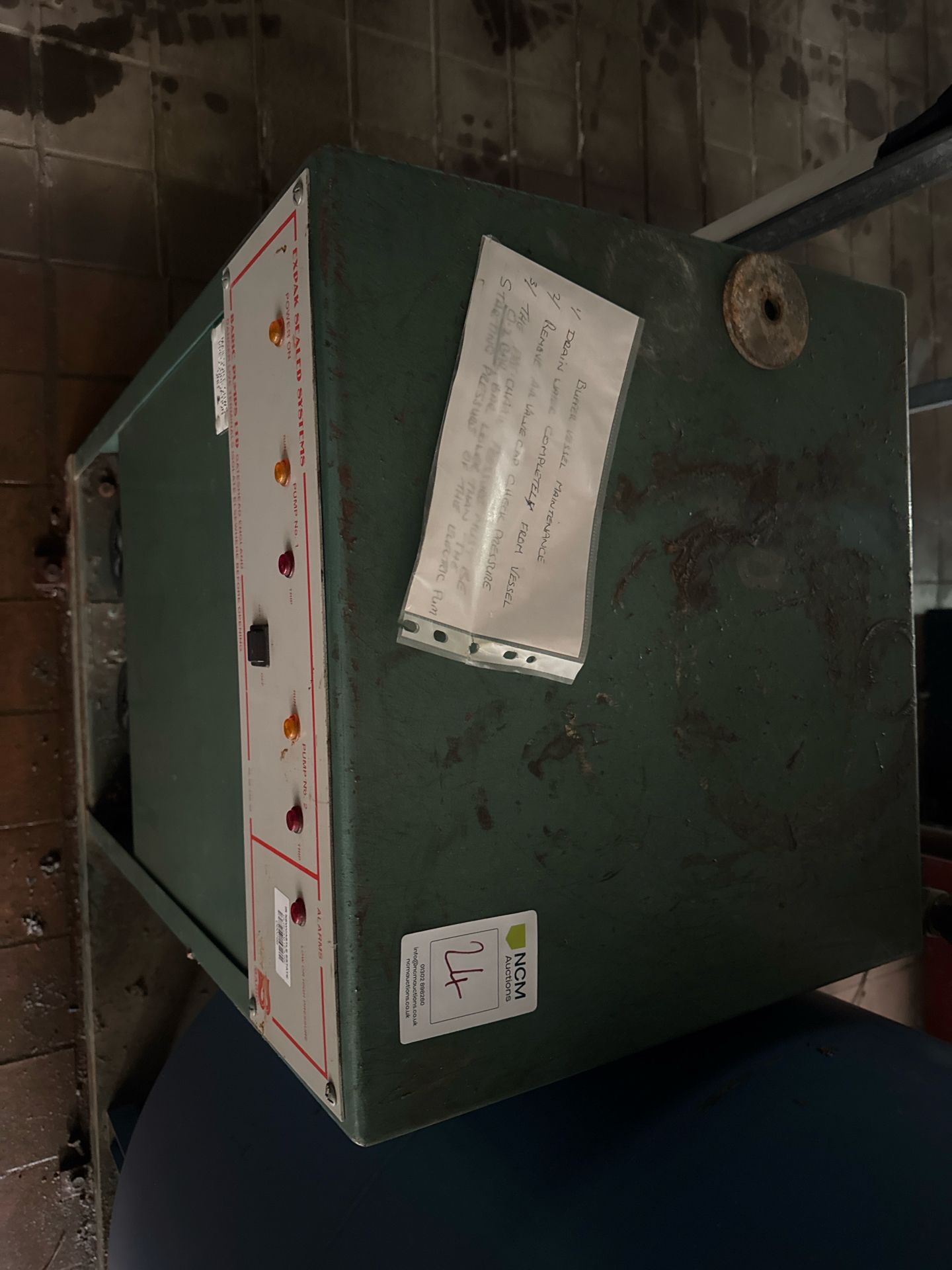 Baric Expac Sealed Systems CHWS Pressurisation - Image 4 of 9