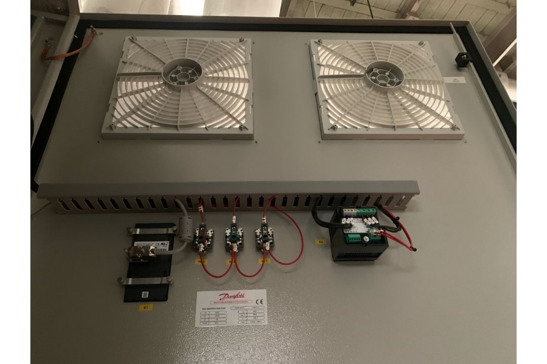 Daikin Centrifugal Compressor Chiller - Image 18 of 27