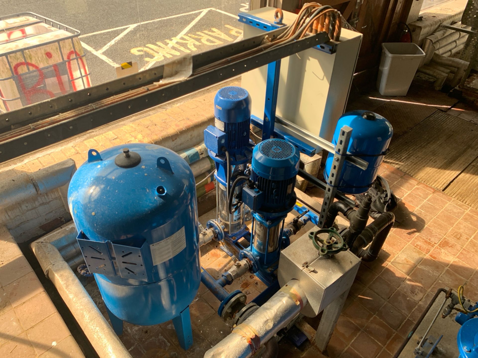 Booster Pump with Zilmet Pressurised Vessel - Image 7 of 9
