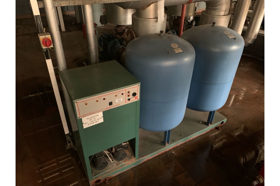 Baric Expac Sealed Systems CHWS Pressurisation - Image 1 of 7