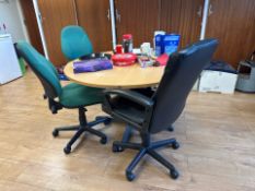 Circular Wood Table And 3 Chairs