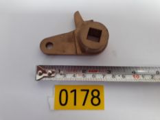 BOTTOM OPERATING LOCKING LINK , 3 In Total - No Reserve