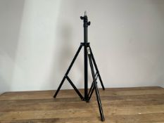 Light Stand- No Reserve