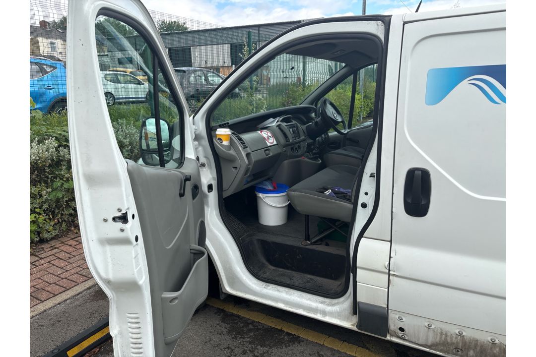 2009 Vauxhall Vivaro, No Reserve, Extremely Low 66,798 Miles, MOT To 25th April 2026 - Image 15 of 23