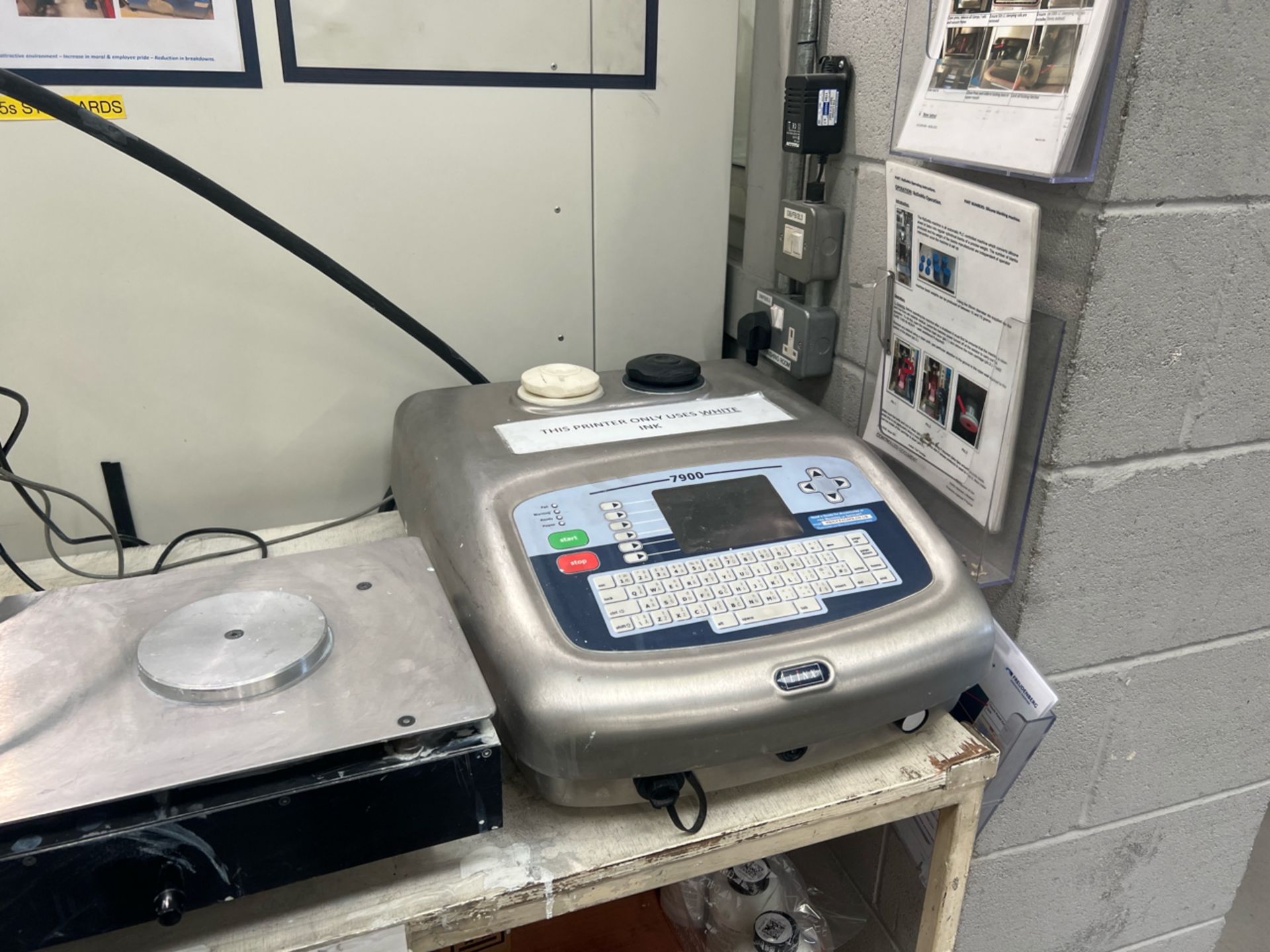 Linx 7900 Industrial Inkjet Printer Station - Image 3 of 10
