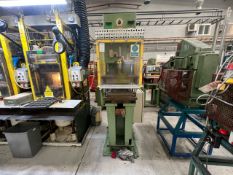 RG Hydraulic Press - No Reserve