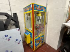 Sweet and Toy Grab Machine