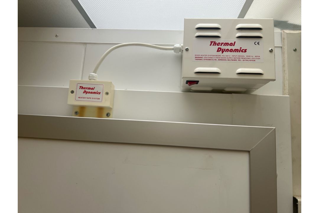 Commercial Grade Walk in Freezer - Image 7 of 12