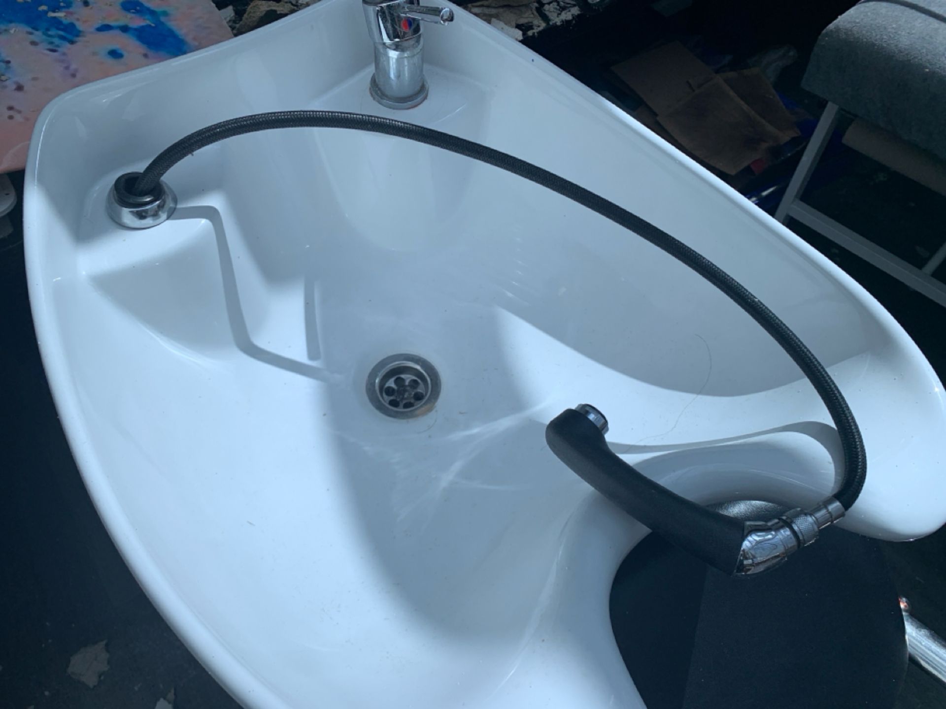 Hair Salon Chair With Head Sink - No Reserve - Image 6 of 8