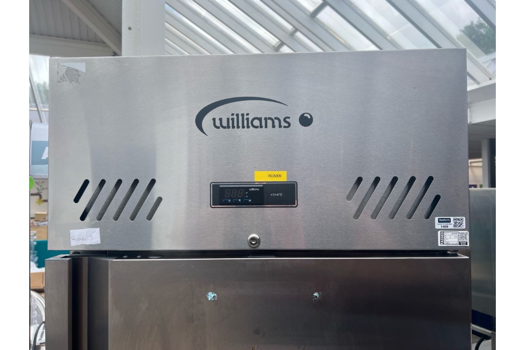 Commercial Grade Williams Refrigerator - Image 4 of 7