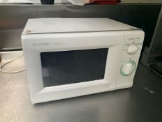 Sharp Compact Microwave - No Reserve