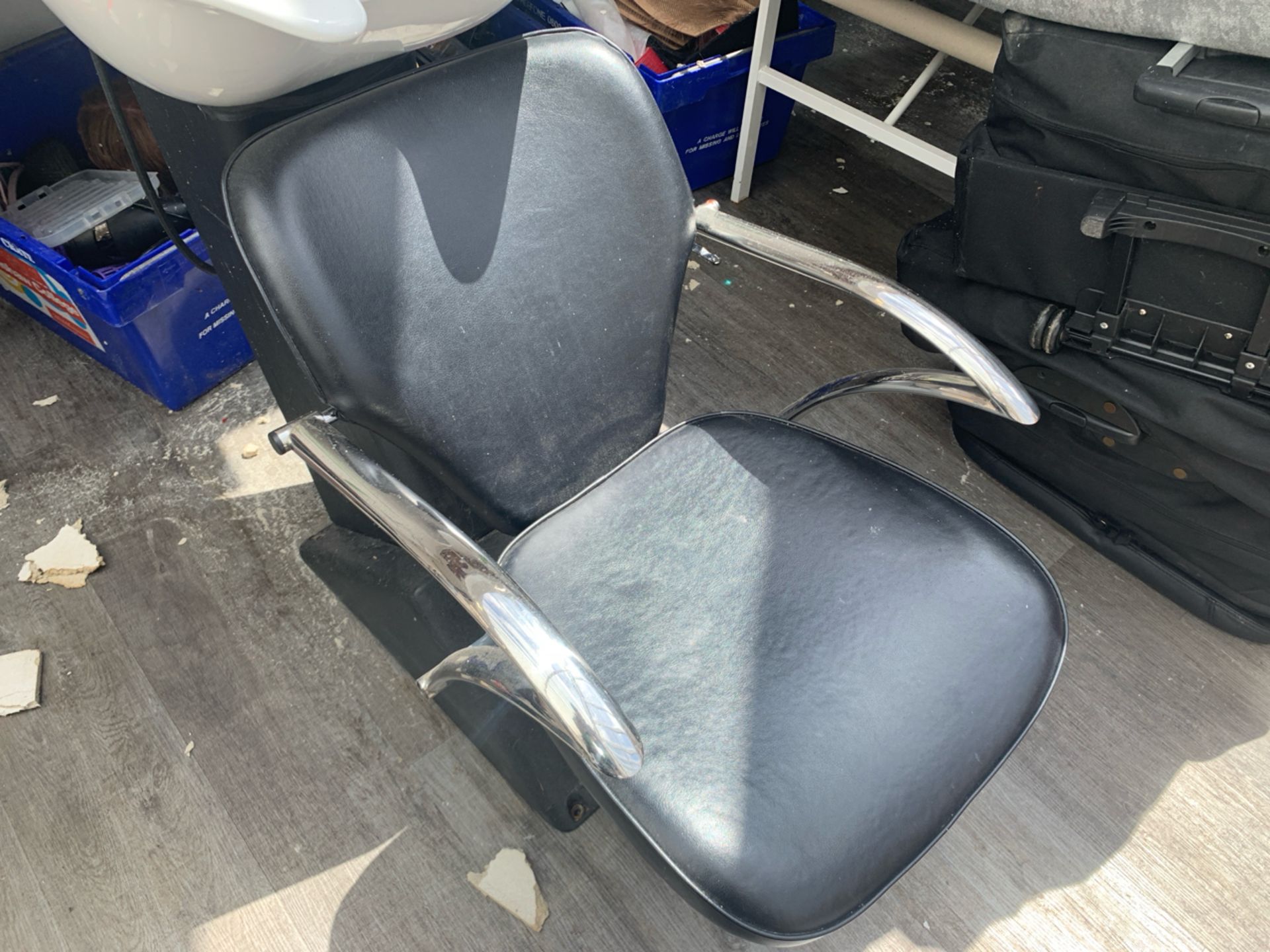 Hair Salon Chair With Head Sink - No Reserve - Image 2 of 8