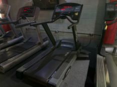 Life Fitness 9500 Hour Treadmill