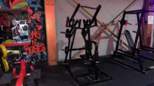 Hammer Strength Lat Pull Down