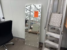 Missguided Light Up Mirror-No Reserve